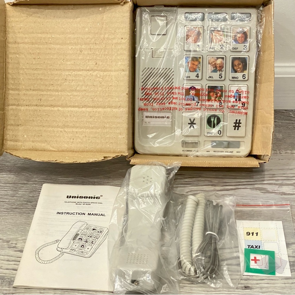 Unisonic Vintage Telephone with Photo Speed Dial, Large Buttons